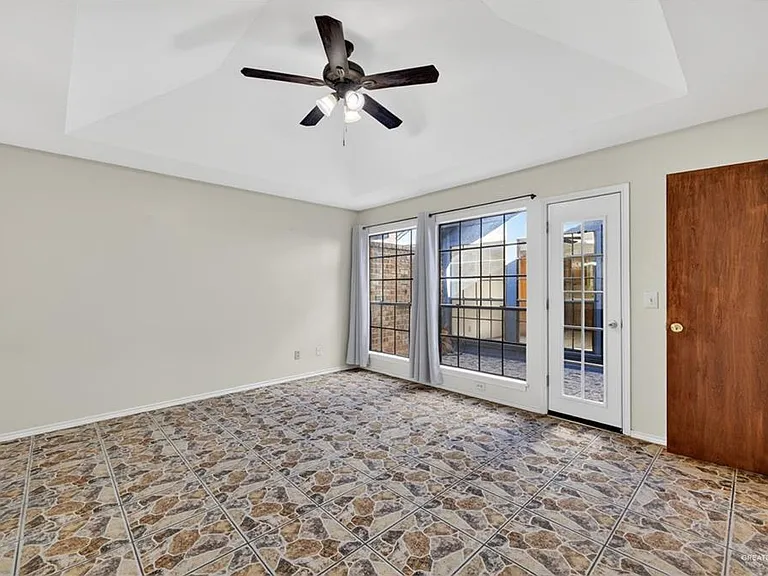 606 Silva Dr — Photo 12