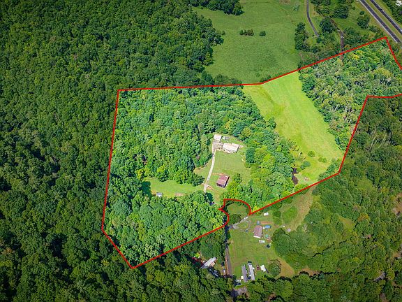 4th image of 488 McInturff Springs Rd