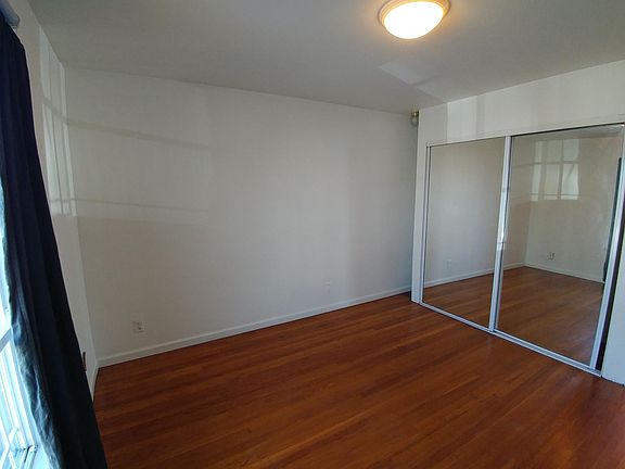 5th image of 4716 Wall Ave