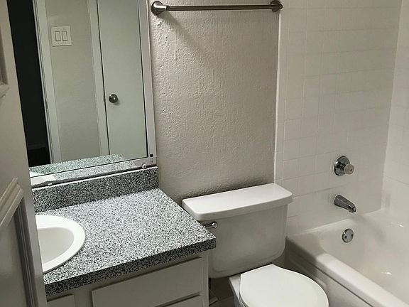 2nd image of 2317 Southern Oak Dr APT 1049