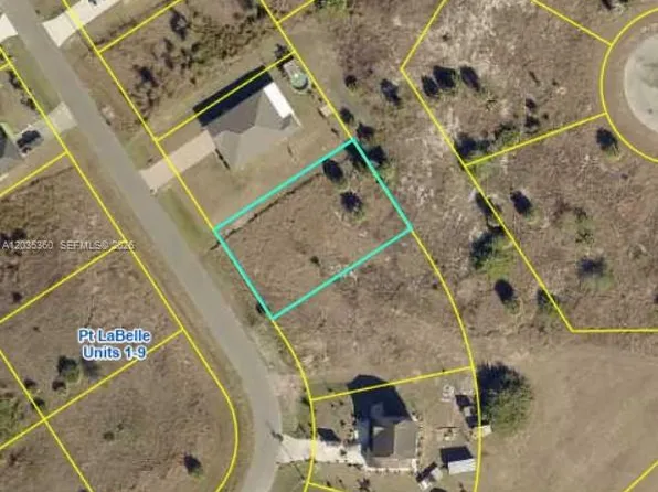 8017 Mangrove Cir, Labelle, FL 33935