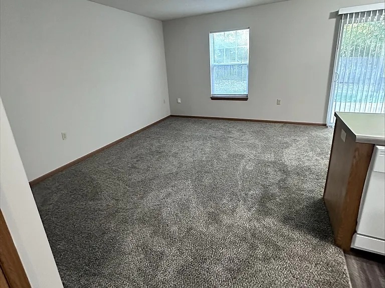 2105 SE Pioneer Way — Photo 9