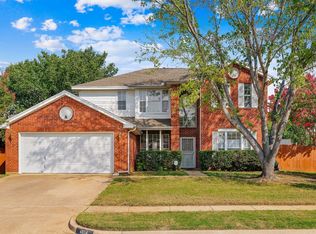 4804 Shadow Crest Dr, Arlington, TX 76018