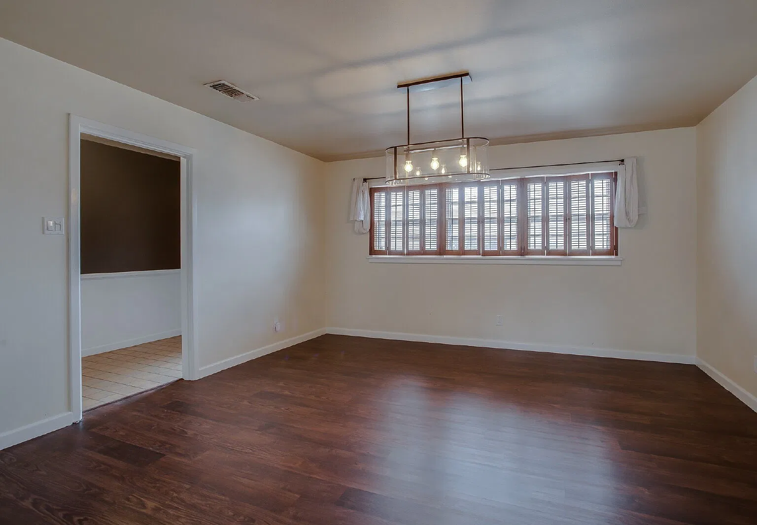 2 bed, 2.0 bath, 1674 sqft, $1,495 — Photo 4