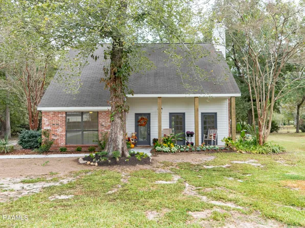 308 Burdin Rd, Lafayette, LA 70508