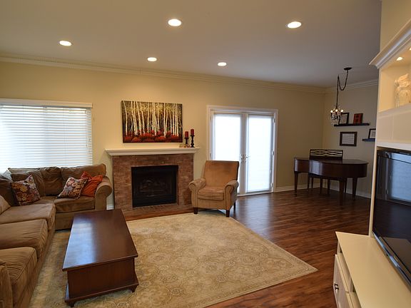 Spacious Family Room