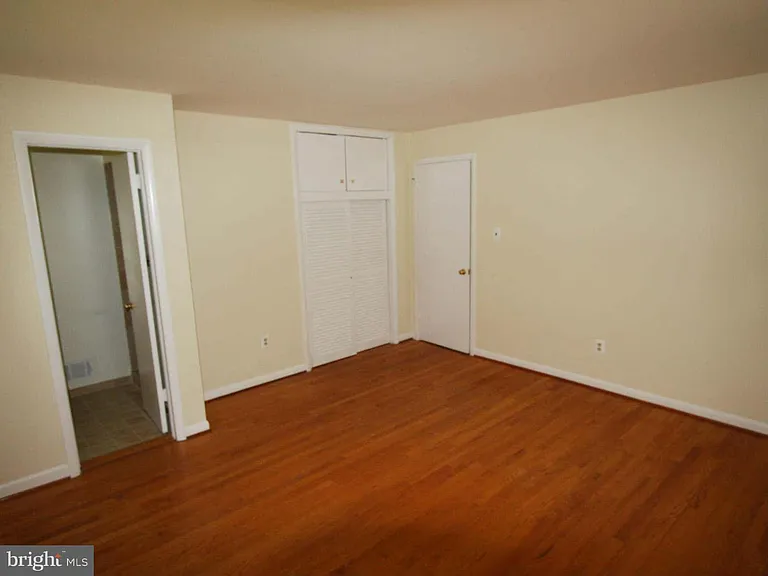 1103 Roberta Ct — Photo 15