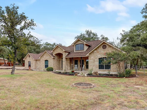 471 ROSE BLOSSOM LOOP, La Vernia, TX 78121
