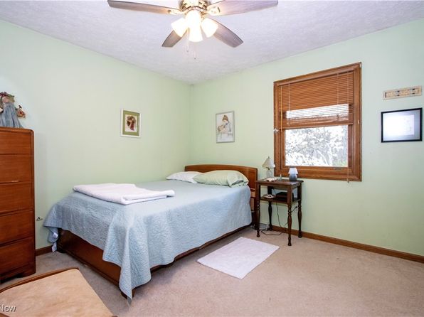 2766 Vinton Woods Dr, Wooster, OH 44691