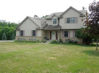 18067 W River Rd, Bowling Green, OH 43402