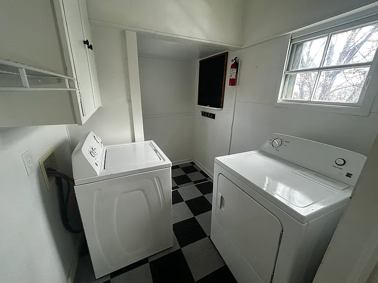 1630 Mistletoe Blvd #B — Photo 11