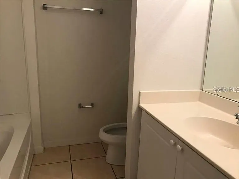 2792 Club Cortile Cir #B — Photo 8