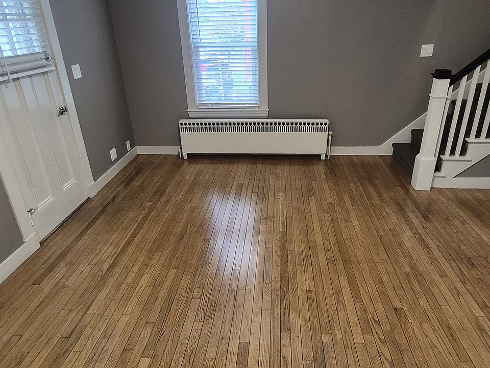 1st image of 35 Pearl St