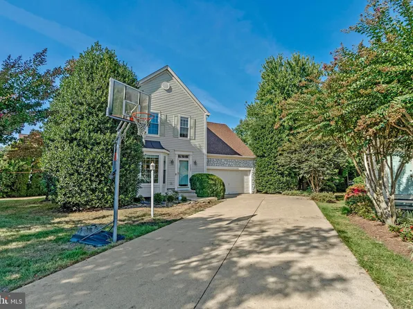 12492 Fox View Way, Reston, VA 20191