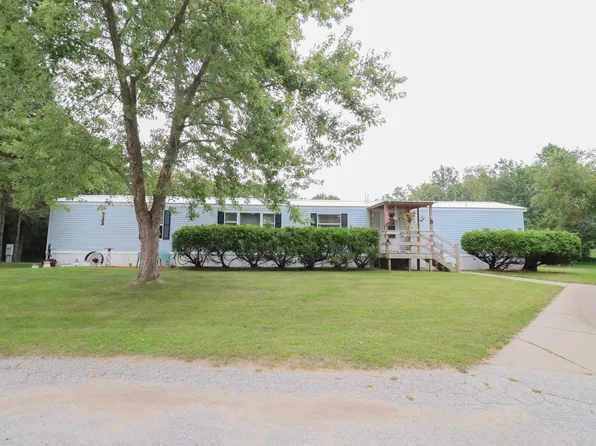 1200 River Rd #8, Sparta, WI 54656
