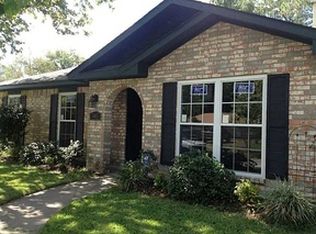 305 Clearwood Dr, Slidell, LA 70458