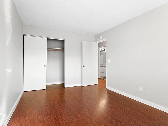 3rd image of 4125 NE 82nd Ave #964-4147
