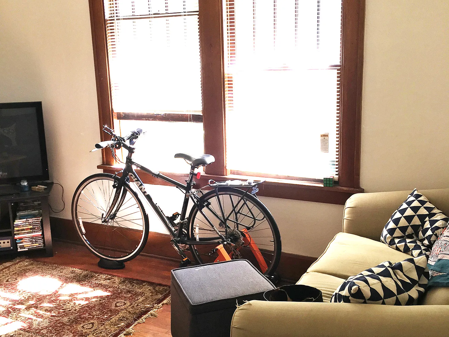 2 bed, 888 sqft, $1,575 — Photo 2
