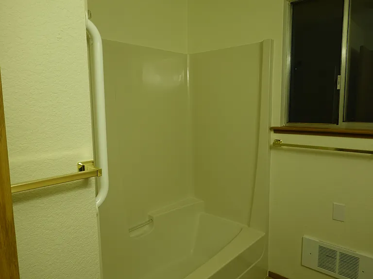 9114 44th Dr NE #1 — Photo 8