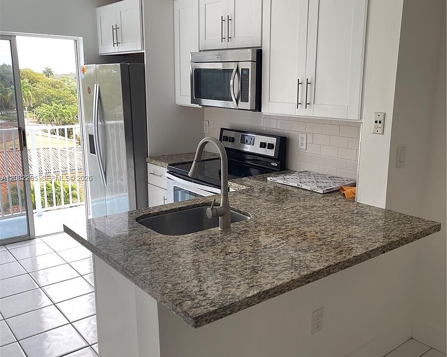 1st image of 2575 SW 27th Ave APT 506
