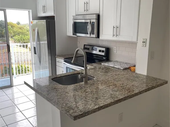 2575 SW 27th Ave APT 506, Miami, FL 33133