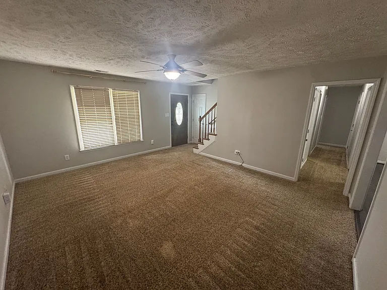 5870 McDonald Rd — Photo 29