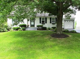 55 Jefferson Rd, Glenmont, NY 12077