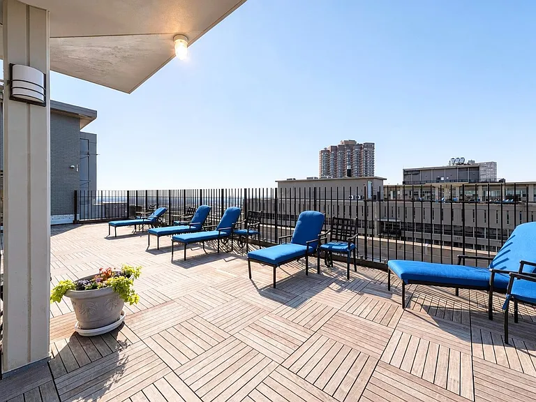 3550 N Lake Shore Dr #1806 — Photo 28