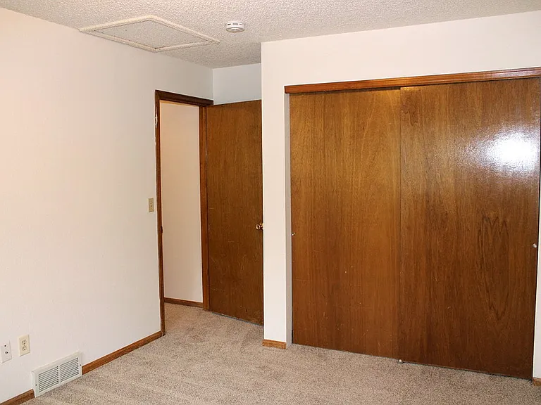 2407 Sunstone Dr — Photo 7