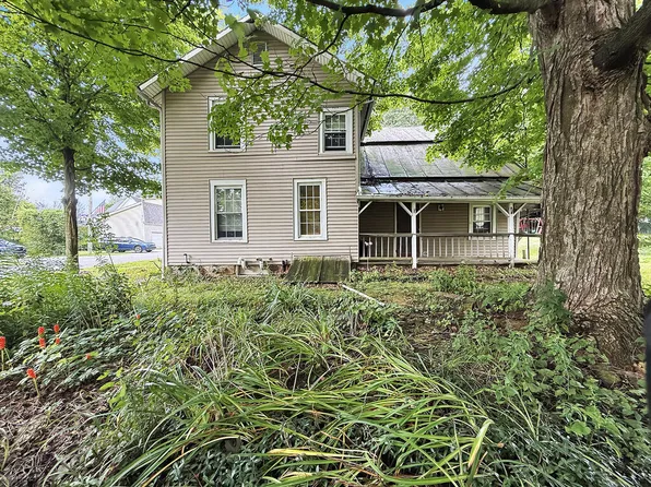 24 Academy St, Savannah, OH 44874