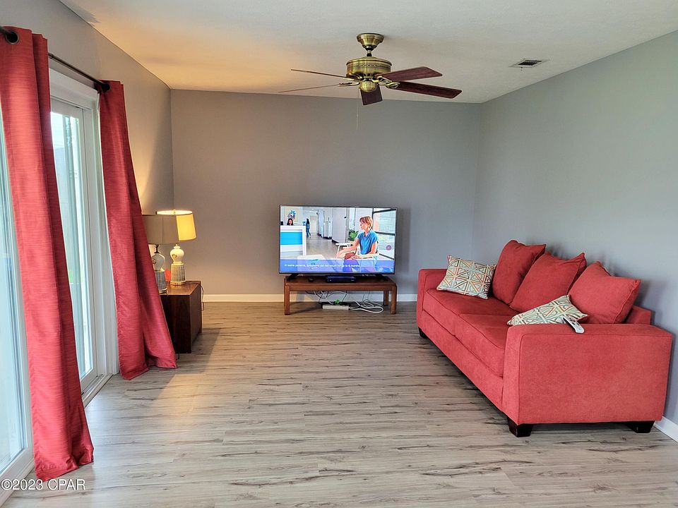 1st image of 4135 Russell Ln