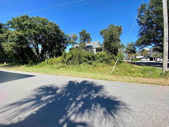 5th image of 110 N Yaupon Dr. Floral Beach Lt 24 Bl F