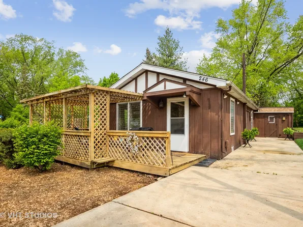 246 E Maple Ave, Villa Park, IL 60181