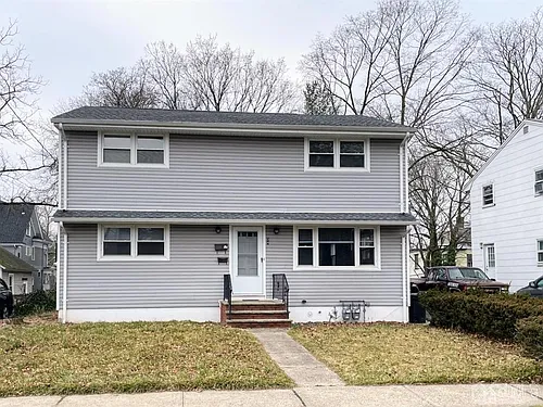 34 Cedar Ave Photo 1