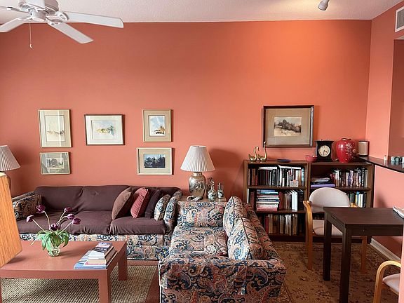4th image of 511 Lucerne Avenue #614