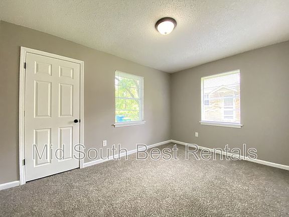 5th image of 2303 Brown St