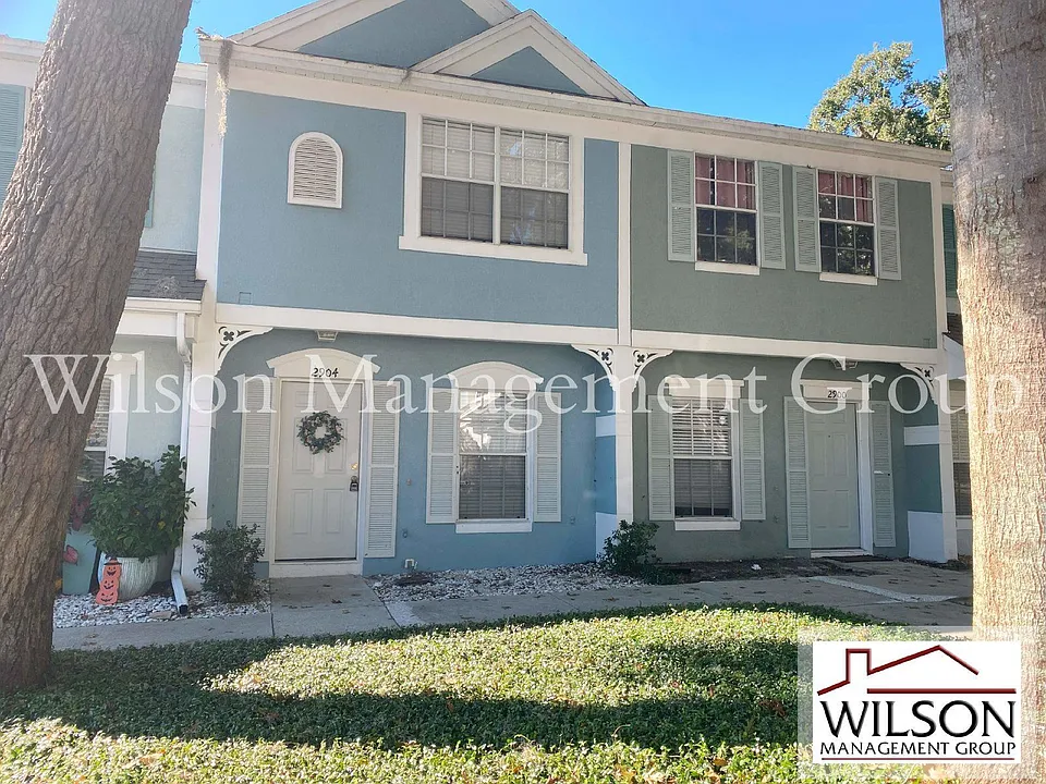 2904 Woodlands Park Ct