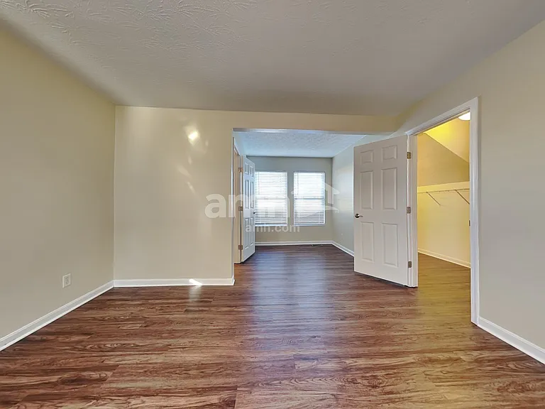 2907 Faubush Ct — Photo 9