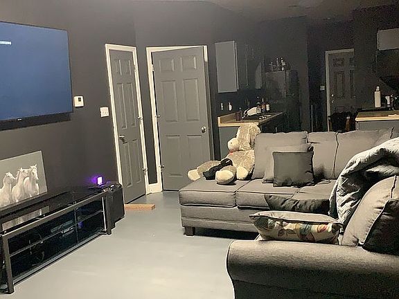 2nd image of 17305 Avondale Cir