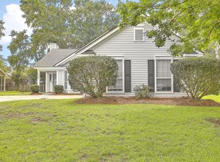 557 Pritchards Point Dr, Mount Pleasant, SC 29464