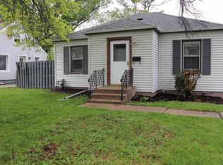 3814 Louisiana Rd, Rockford, IL 61108