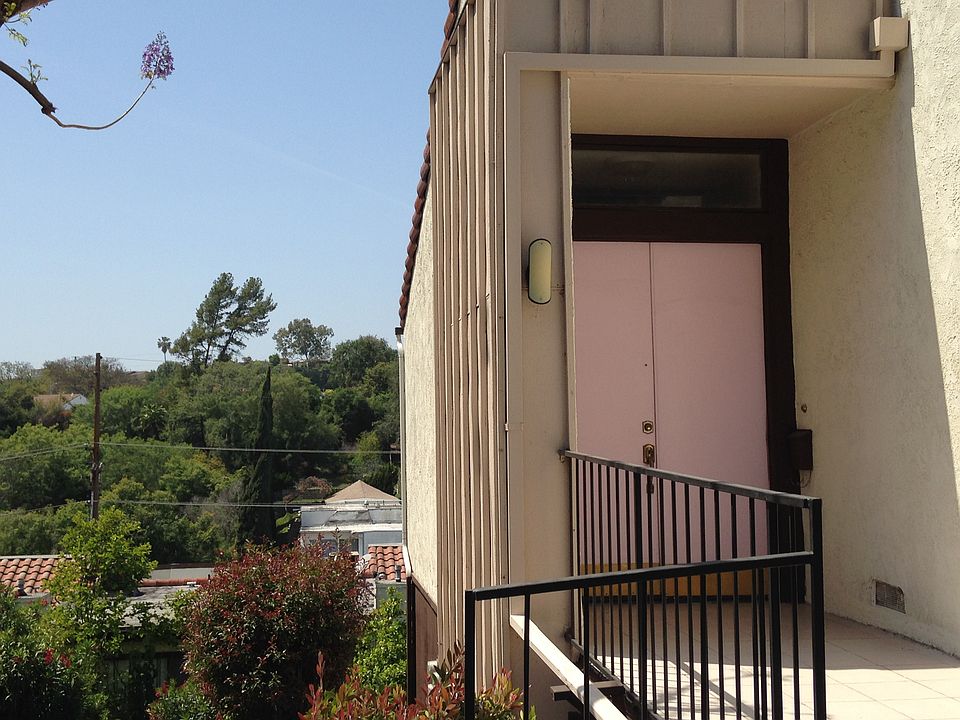 1st image of 824 S Garfield Ave