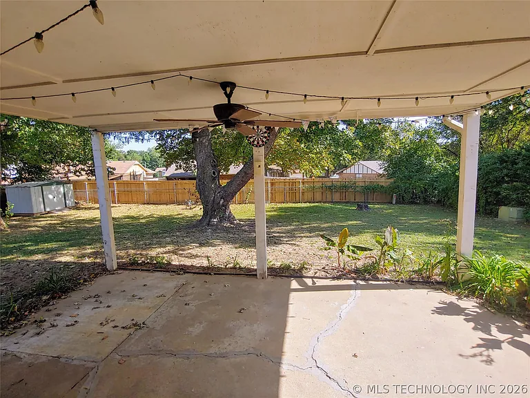 121 W Jefferson Pl — Photo 19