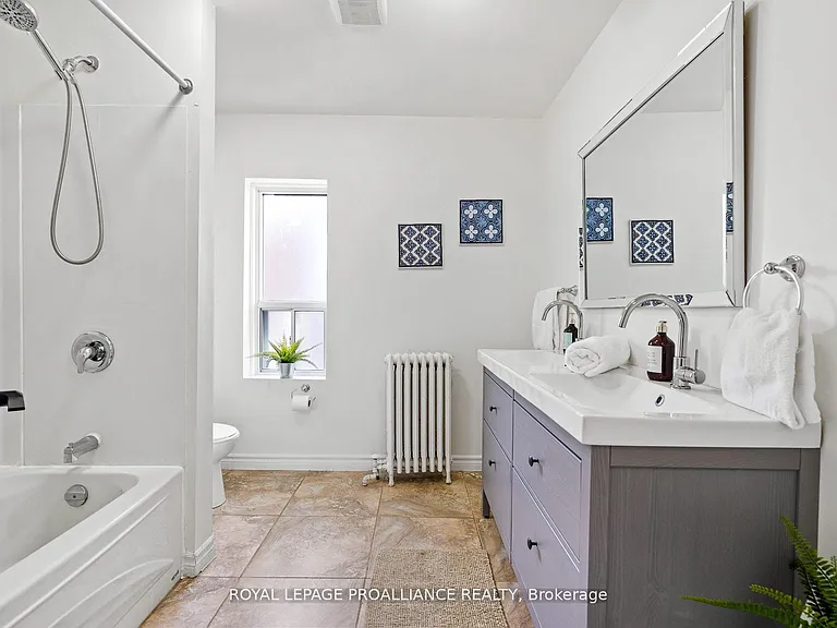 5654 Desson Ave #UPPER — Photo 13