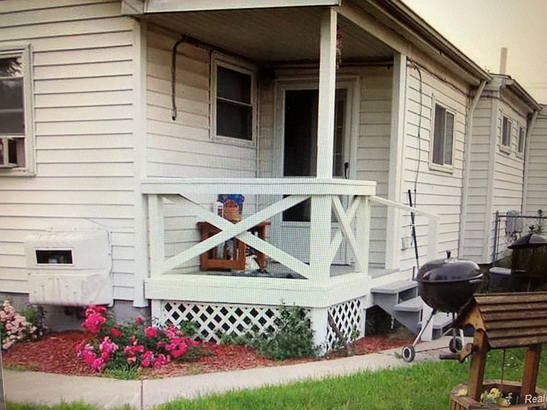 1939 S Hambleton St #1 — Photo 5
