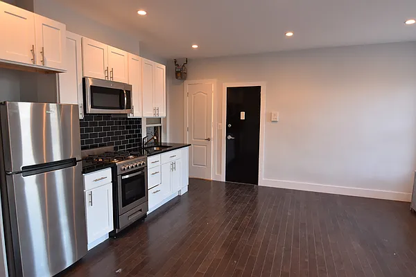 Rented by Zuz Realty | media 11