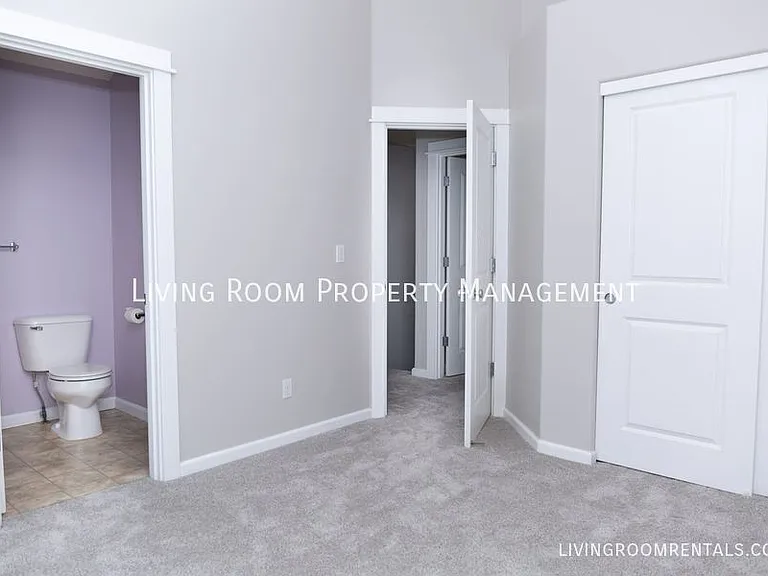 1142 SW 162nd Ave — Photo 8