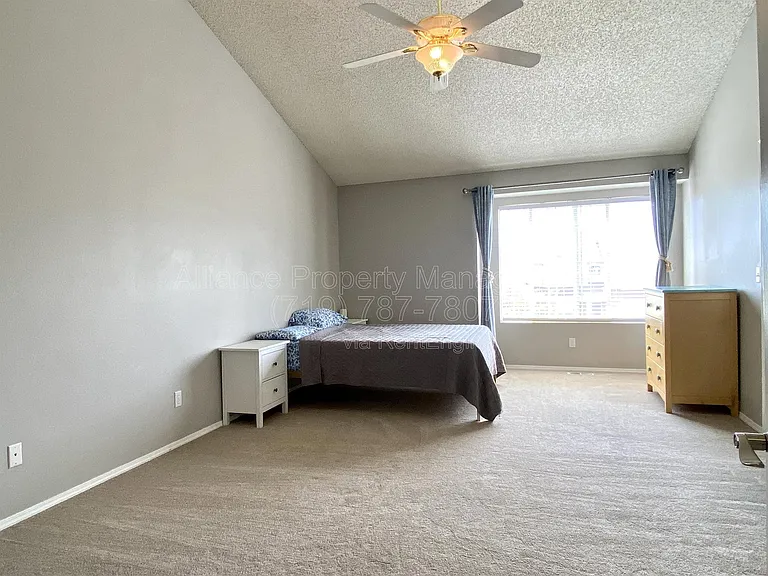 2825 Dristol Dr — Photo 15