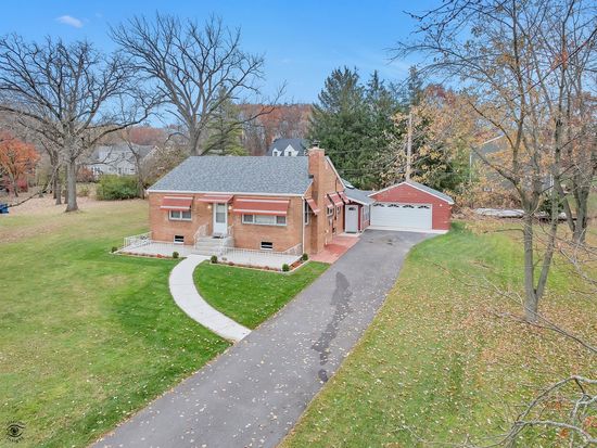 550 Belfast Ter, Crete, IL 60417
