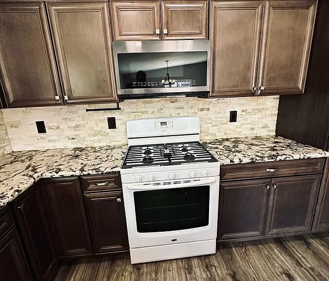 17252 Aquamarine Dr — Photo 8